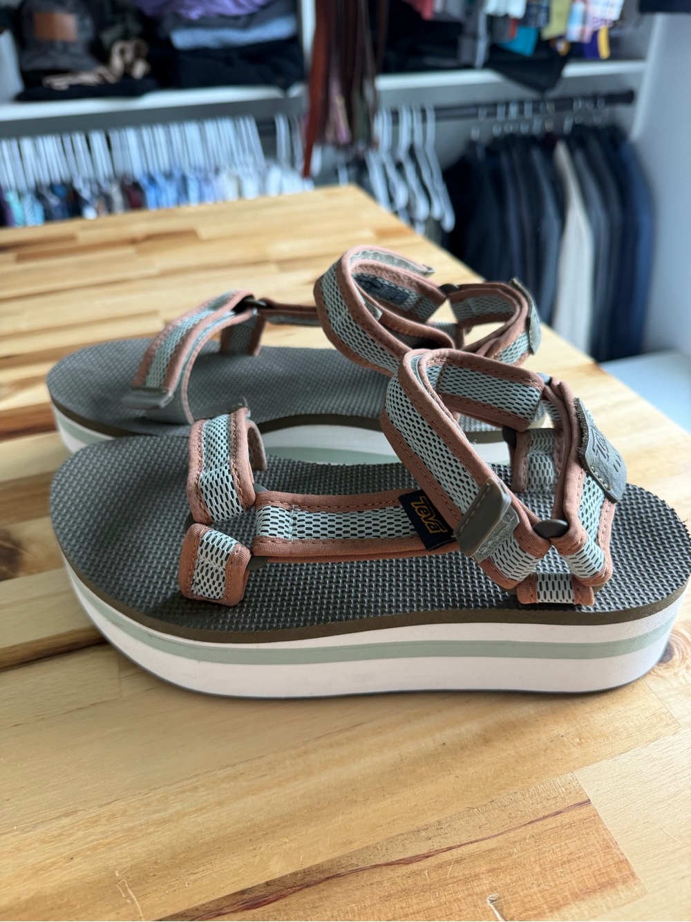 Teva Women's Olive Flatform
Universal Mesh Print Sandal - Picture 3 of 4